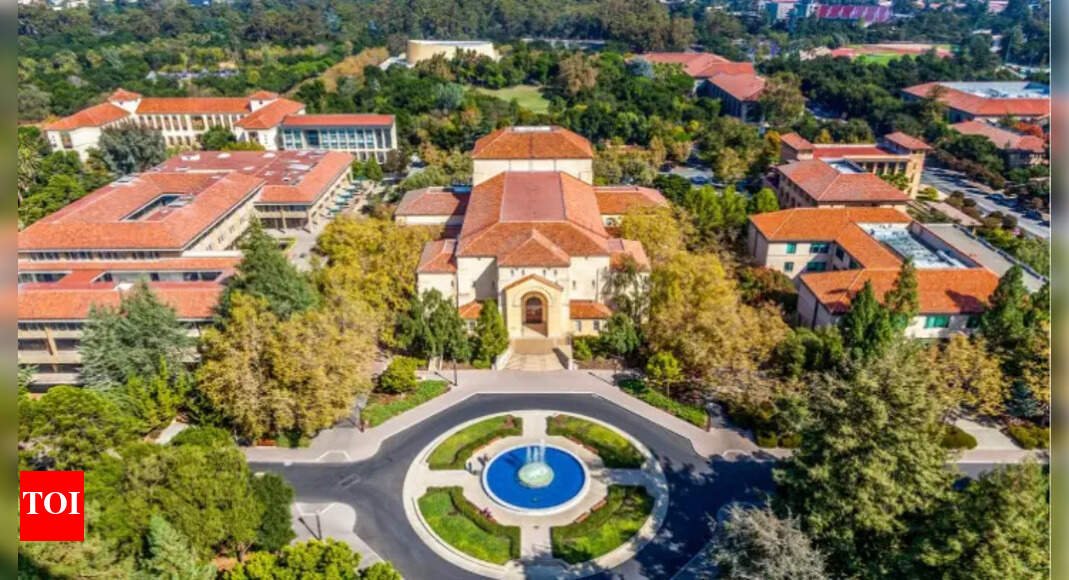 Stanford executes hiring freeze over ‘uncertain finances’: How can this affect student and staff?